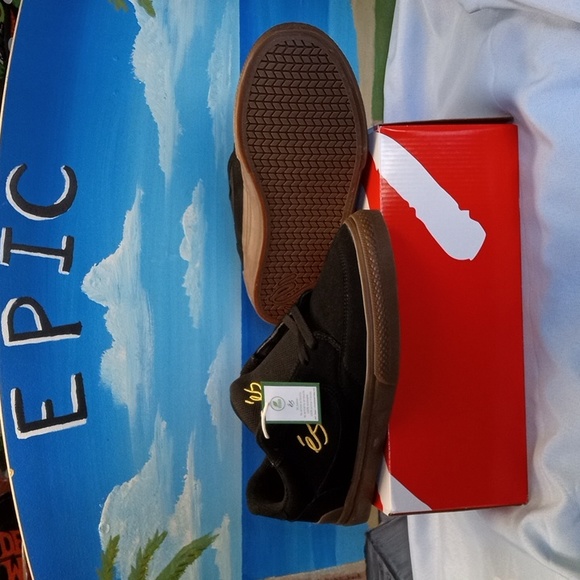 ES  Caspian Vegan SkateShoes - Picture 2 of 8